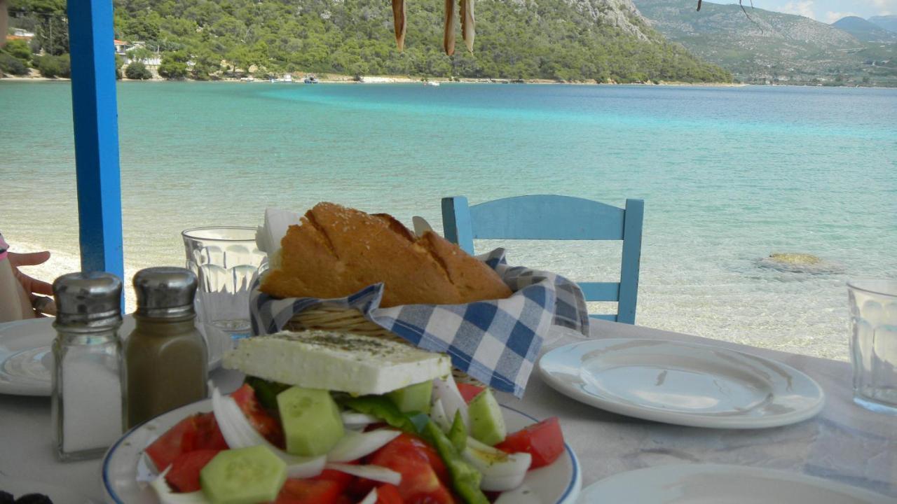 Cosy Guesthouse-Souterrain With Garden In City Center Corinth Exteriör bild